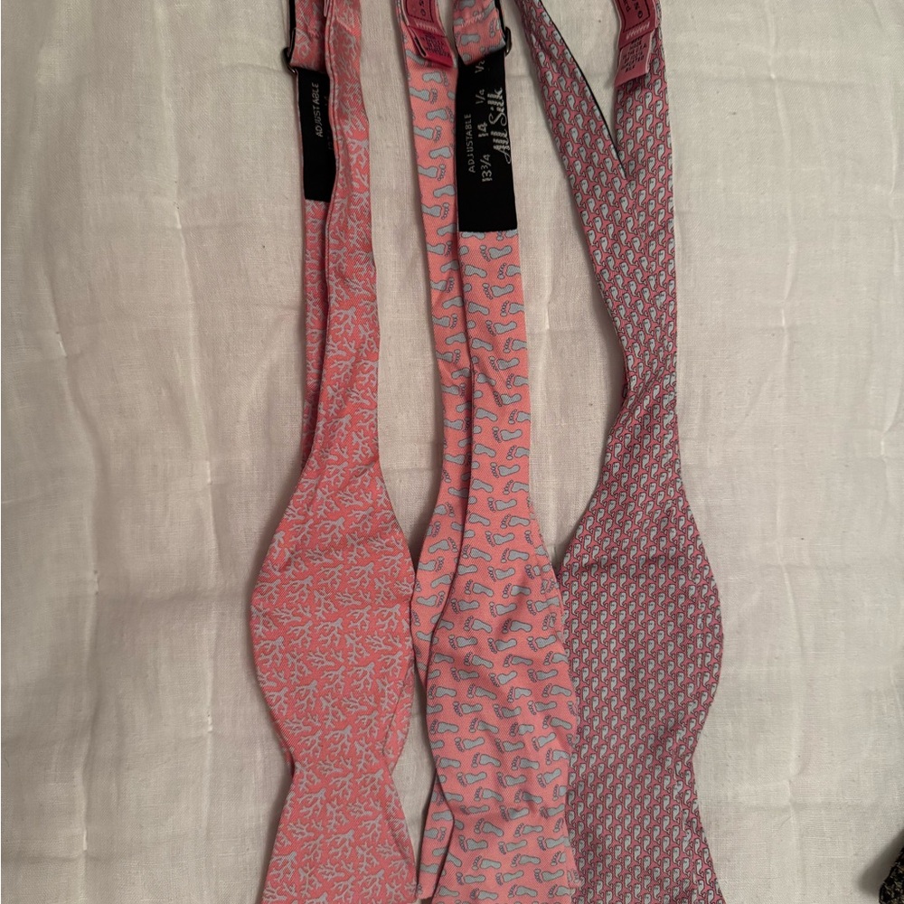 Vineyard Vines Pink printed Bow Tie Trio